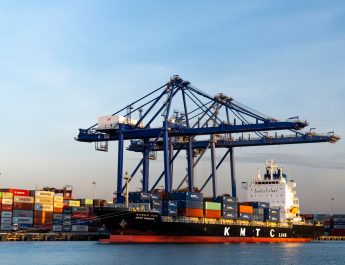 กทท. โชว์ผลงานปี’68 กำไรพุ่ง 7,000 ล้านบาท เรือผ่านท่า–สินค้า–ตู้สินค้าโตต่อเนื่อง