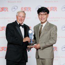 กรุงเทพประกันภัยรับรางวัล Best Quality Leadership Awards 2024 ยกย่องให้เป็นองค์กรต้นแบบในธุรกิจประกันภัย