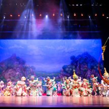 อธิการบดี มศว ชื่นชม โขนเด็ก รามเกียรติ์ สาธิต ประสานมิตร ประถม สืบสานมรดกชาติ