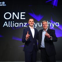 อลิอันซ์ อยุธยา แจงผลงานปี 67 โตเหนือตลาด ปี68ประกาศ “One Allianz Ayudhya”เดินหน้าผสานพลังเสริมแกร่งทุกมิติ ตอกย้ำผู้นำธุรกิจประกันภัยครบวงจร