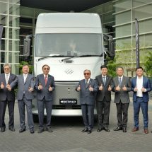 Prime E Truck ผนึกกำลัง DeepWay แบรนด์หัวลากไฟฟ้าล้ำสมัย พลิกโฉมโลจิสติกส์ไทย เปิดตัวรถหัวลากไฟฟ้าอัจฉริยะรุ่นใหม่ DeepWay Star 6×4