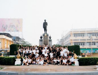 OCEAN LIFE ไทยสมุทรประกันชีวิต แท็กทีม ‘41000 RUNCLUB’ จ.อุดรธานี ชวนสายวิ่งสตาร์ทความสนุก เติมพลังความรัก ปลุกความฟิตรับอรุณ